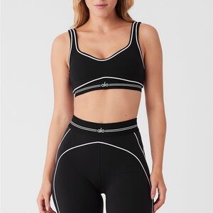 ALO Yoga Heartthrob Bra